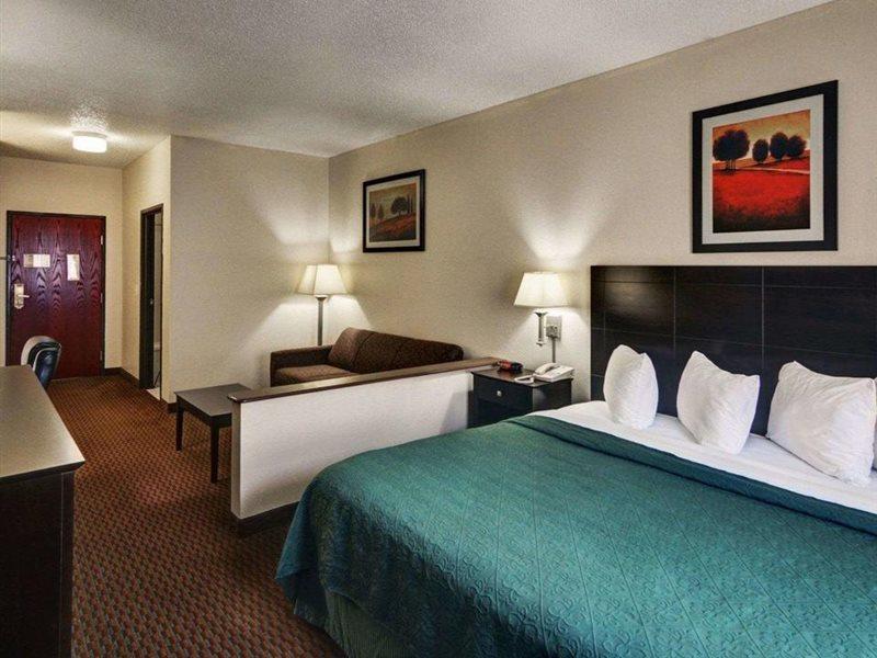 Quality Inn & Suites Wichita Falls I-44 מראה חיצוני תמונה