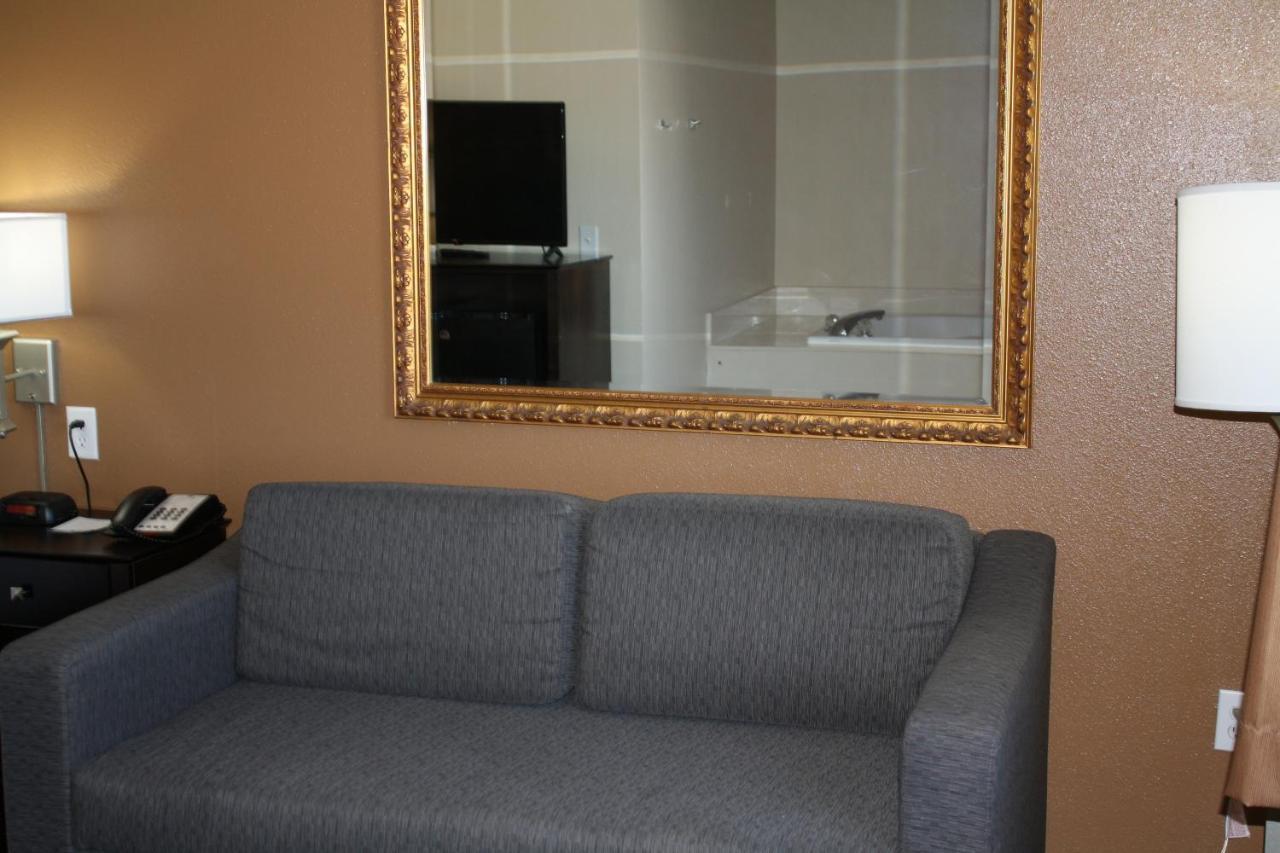 Quality Inn & Suites Wichita Falls I-44 מראה חיצוני תמונה