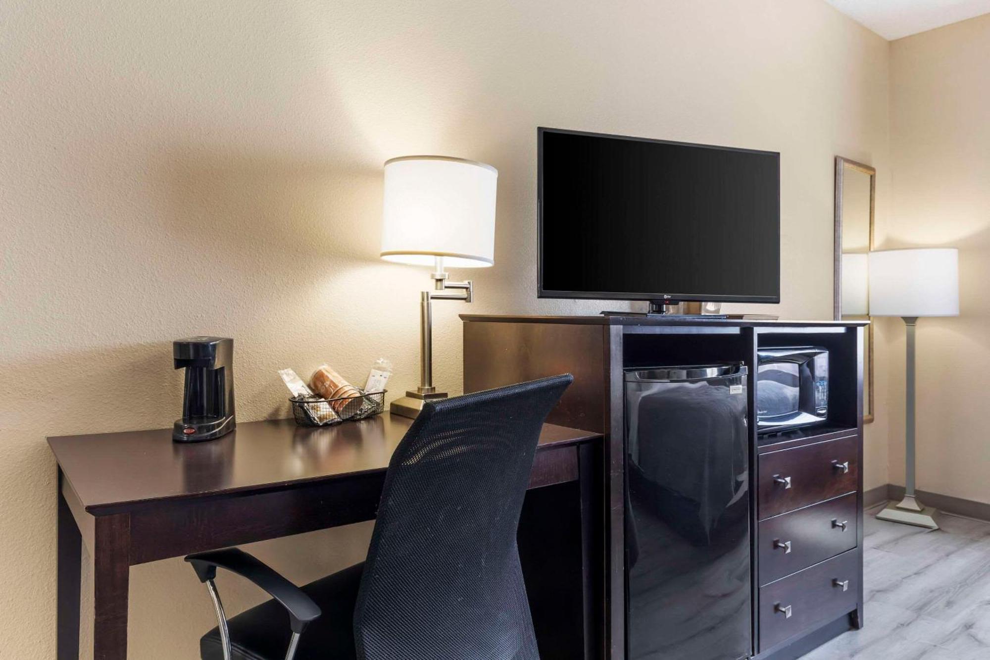 Quality Inn & Suites Wichita Falls I-44 מראה חיצוני תמונה